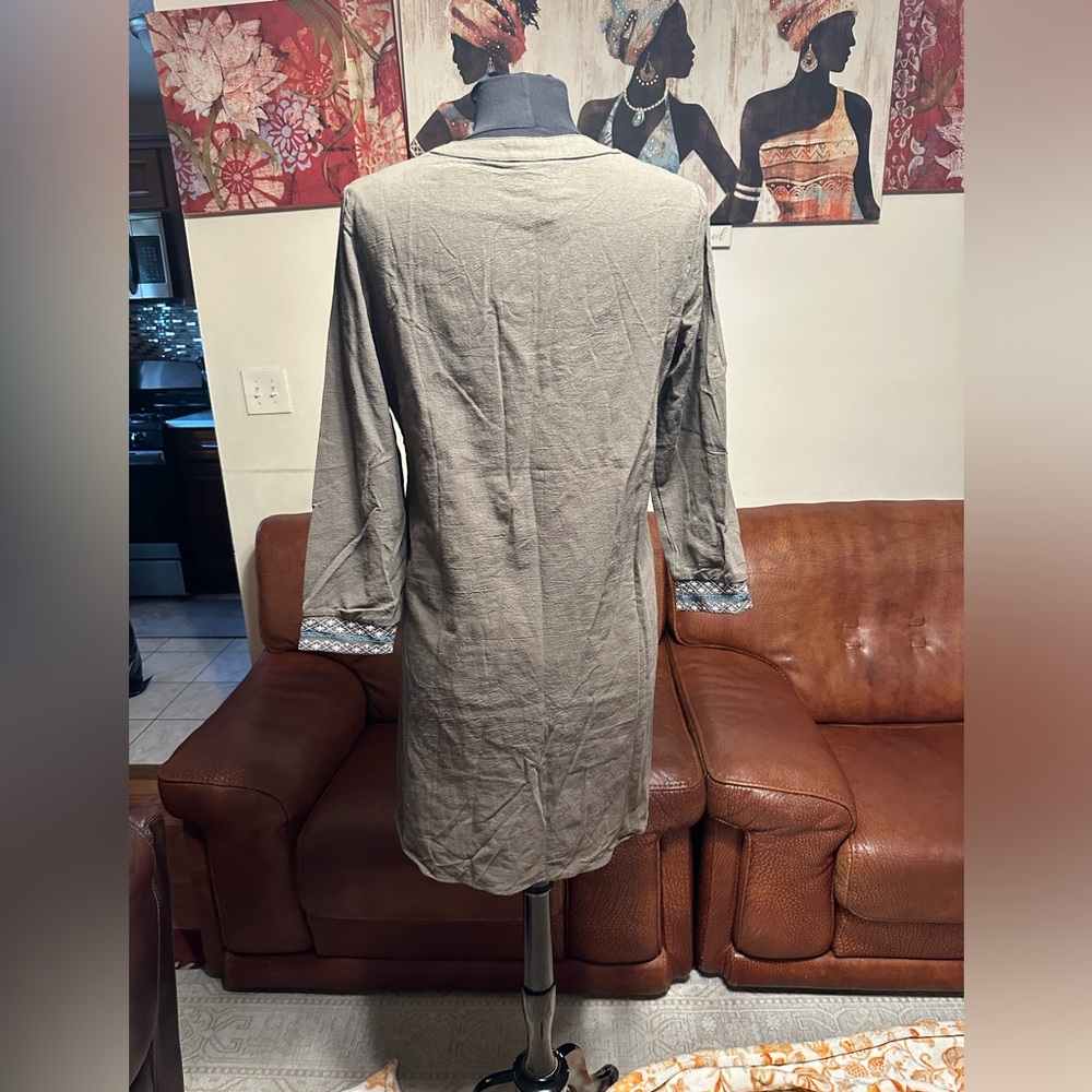 NWT EMERY ROSE PINK AND BLUE EMBROIDERY OLIVE GREEN COLOR DRESS SIZE M - Picture 6 of 16